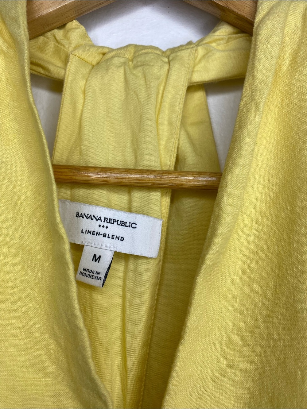 Linen-Blend Twist-Back Midi Dress Size M Pastel yellow Resort Vaca - Picture 6 of 11